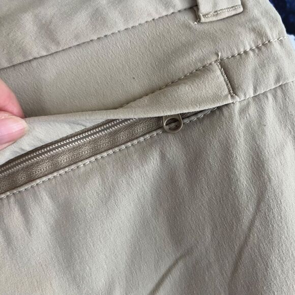 Eddie Bauer Travex Bermuda Hiking Shorts Khaki Tan Size T8 - Picture 9 of 9